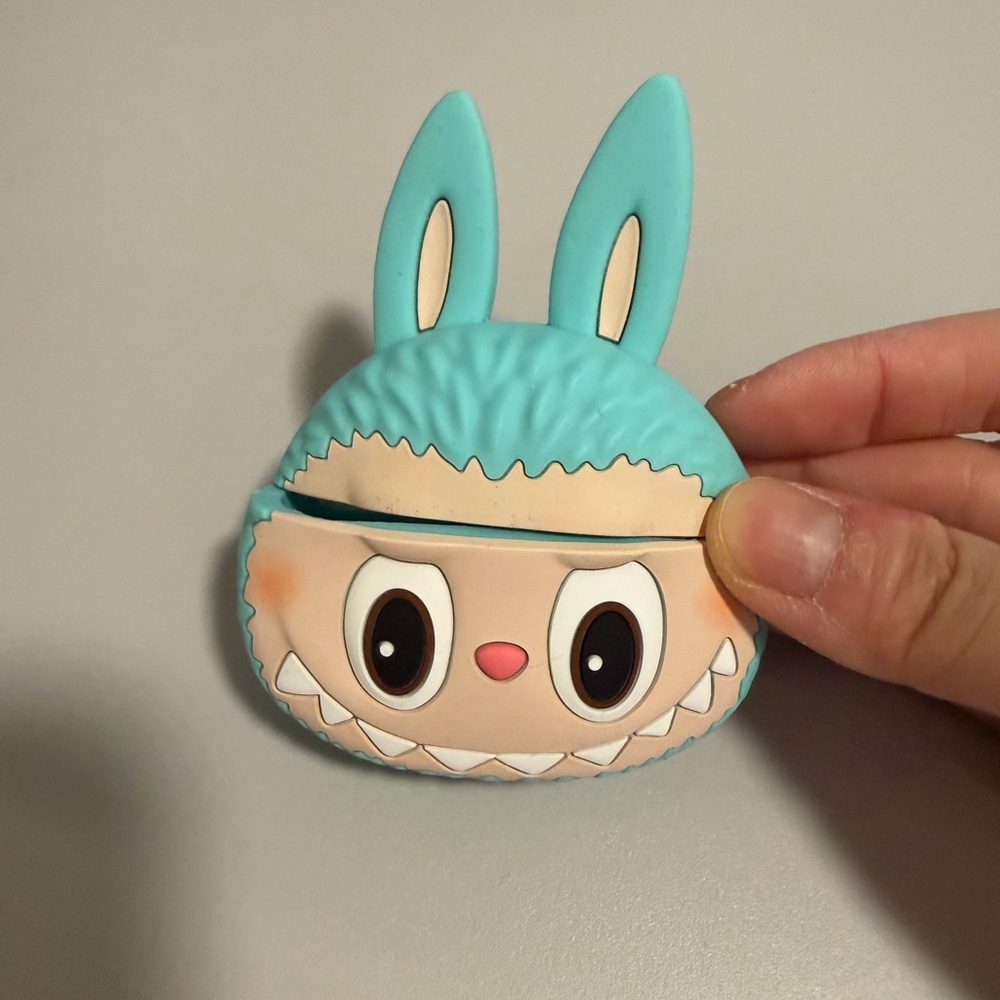 Popmart Labubu AirPods Pro Cover